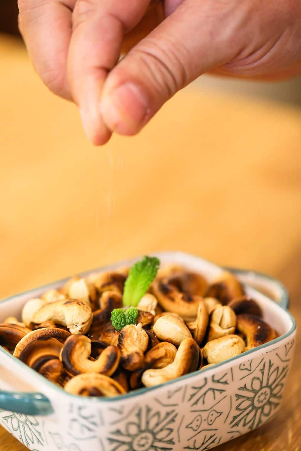 how to roast cashews