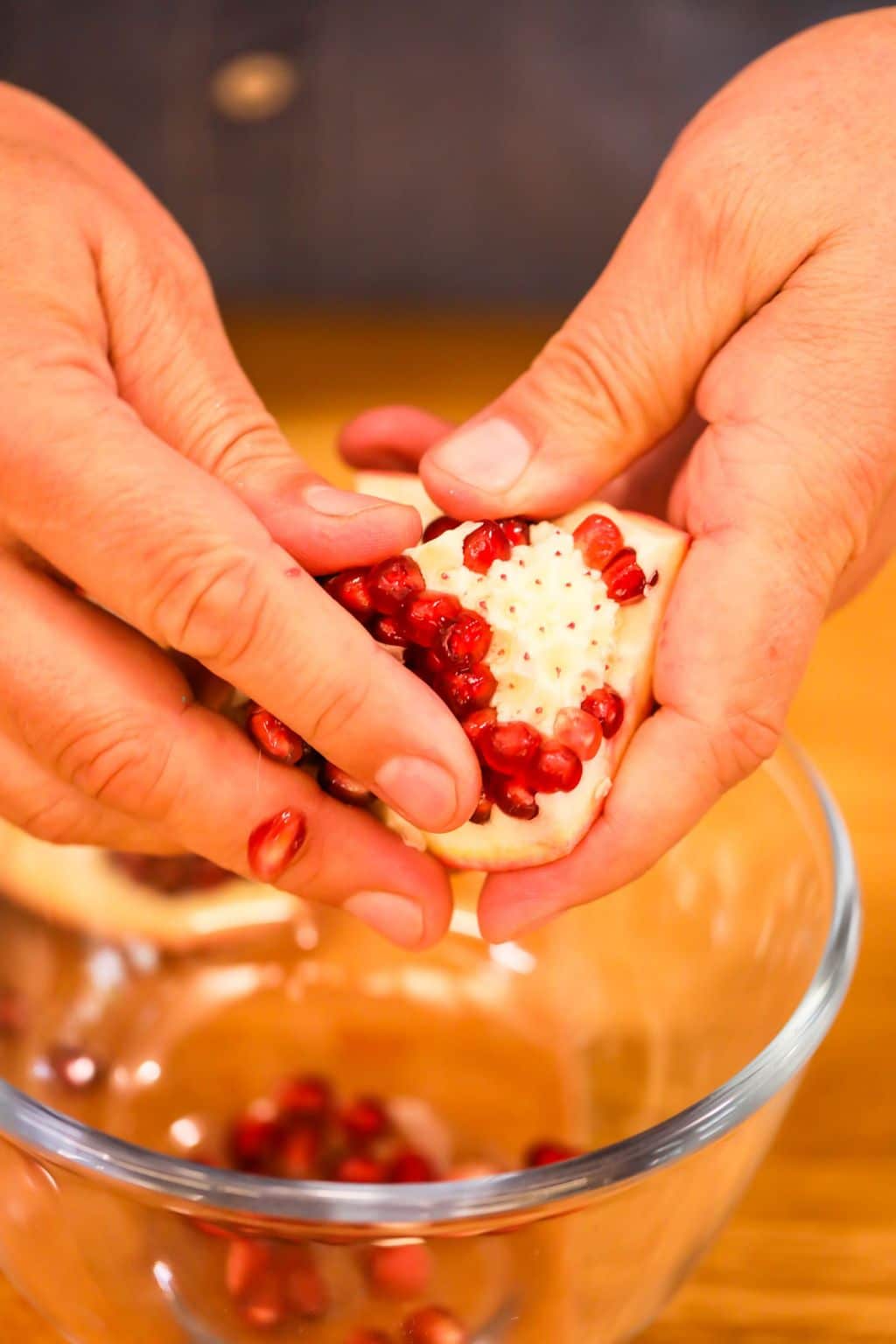 how to peel a pomegranate