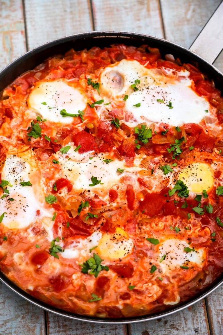 Traditional Shakshuka Recipe (Quick & Easy)