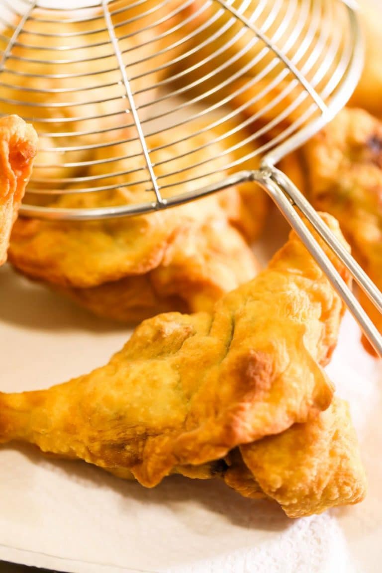 Chicken Samosa – Spicy, Crispy & Delicious