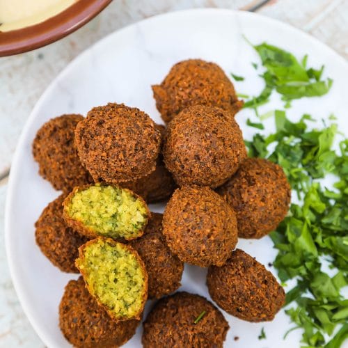 Kan beregnes Bliv forvirret Landmand Falafel (The Crispy Traditional Way) - Chef Tariq - Middle Eastern Recipes